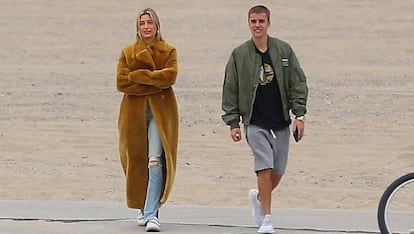 Justin Bieber y Hailey Baldwin, en Los Ángeles.