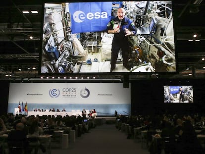 Conexión con el astronauta Luca Parmitano.