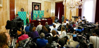 La Guardia Civil en Almería da una conferencia de prensa para explicar la investigación sobre la desaparición de Gabriel.