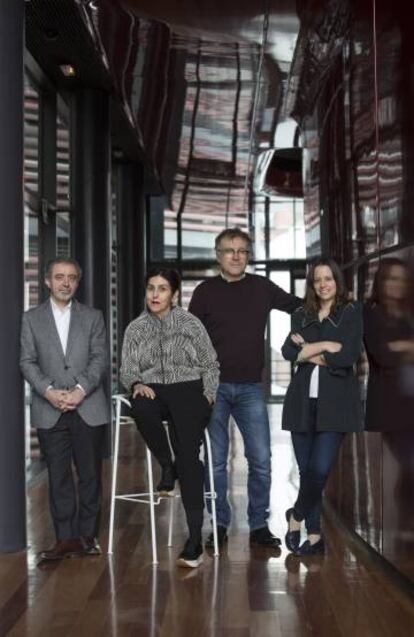 De izquierda a derecha: Manolo Borja-Villel, Rosa Ferré, Belén Valbuena y Mateo Maté, en el Reina Sofía. 