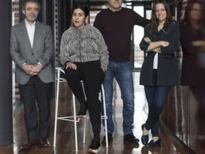 De izquierda a derecha: Manolo Borja-Villel, Rosa Ferré, Belén Valbuena y Mateo Maté, en el Reina Sofía. 