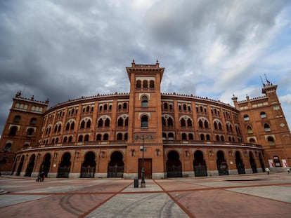 Explanada de la plaza de toros de Las Ventas (Madrid).