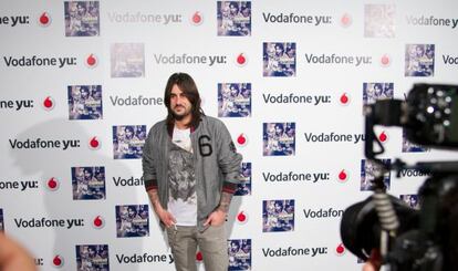 Melendi posa en la gala musical de Vodafone de 2012