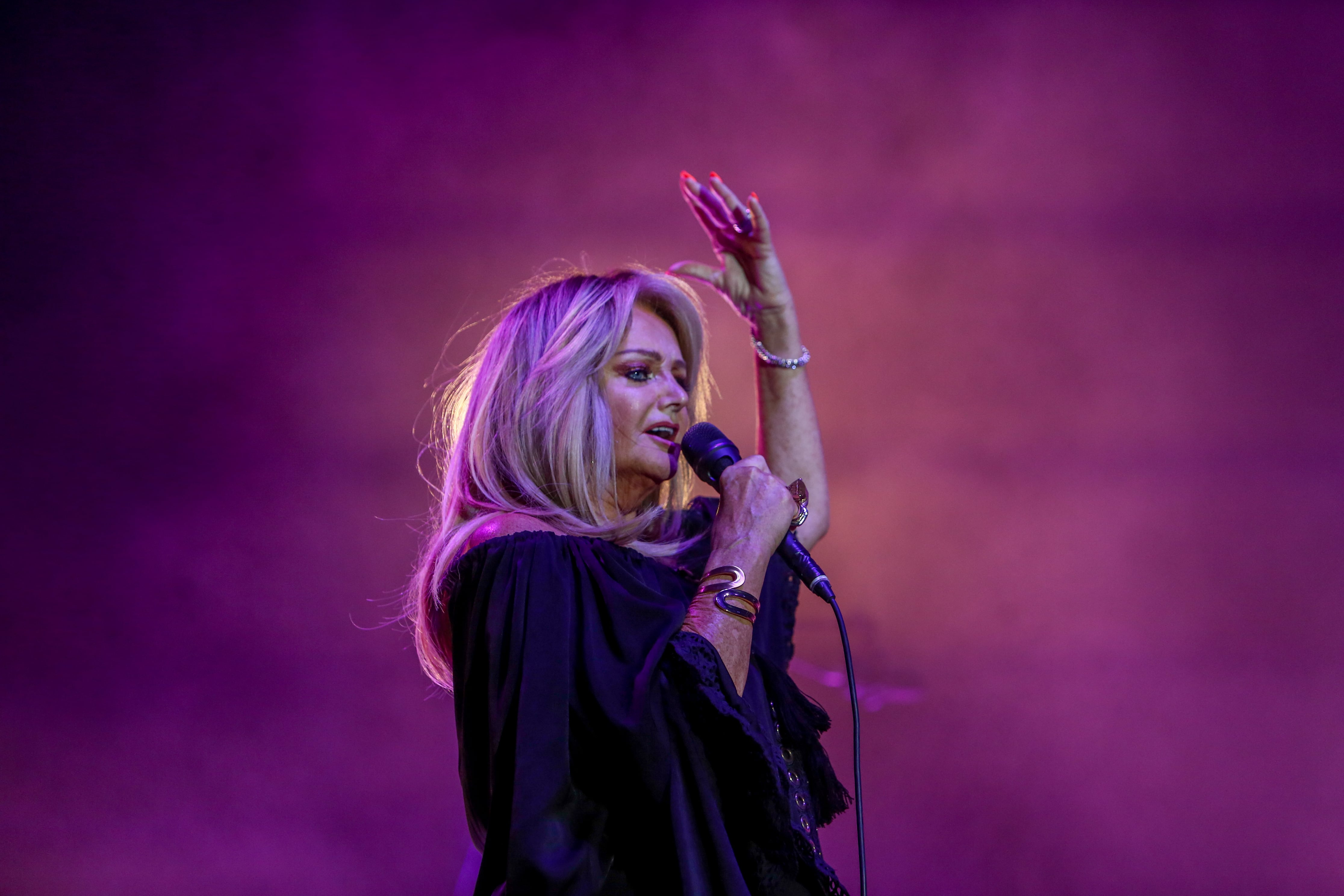 Bonnie Tyler sale del coma, pero cancela sus próximos conciertos: “Su estado sigue siendo muy grave”