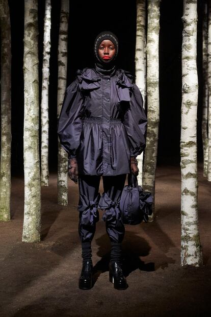 smag-moncler-5-simone-rocha-rf19-0126