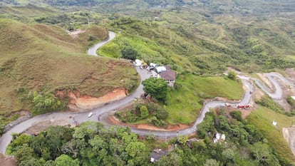 Panorámica de la vía provisional alterna a la Panamericana