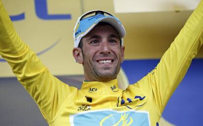 Vincenzo Nibali se ha vestido del maillot de amarillo en Sheffield.