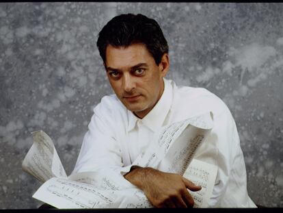 WRITER PAUL AUSTER IN PARIS (Photo by Eric Robert/Sygma/Sygma via Getty Images)