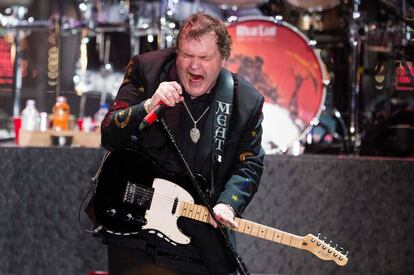 Meat Loaf, durante una actuacin en Zwolle (Pases Bajos), en 2013. "Nuestros corazones estn rotos al anunciar que el incomparable Meat Loaf falleci esta noche, rodeado por su mujer Deborah, sus hijas Pearl y Amanda, y sus amigos ms cercanos", afirma la familia en la pgina de Facebook del cantante.