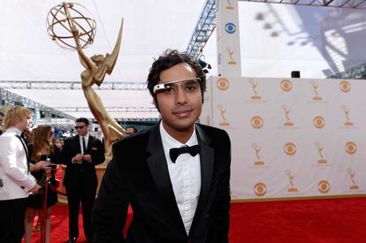 Kunal Nayyar, (Rajesh en The Big Bang Theory) acudió con las gafas de google.