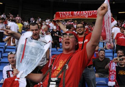 Los aficionados del Bayern, en las gradas del Bernabéu