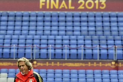 El entrenador del Benfica, Jorge Jesus, ayer en el Ámsterdam Arena.