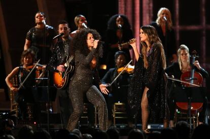 Alicia Keys y Maren Morris, cantan un dueto en los Grammy.