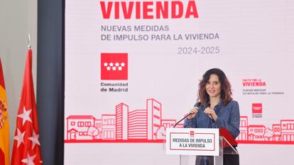 La presidenta de la Comunidad de Madrid, Isabel Diaz Ayuso presenta las líneas estratégicas del Pacto Regional por la Vivienda de la Comunidad de Madrid, este miércoles.