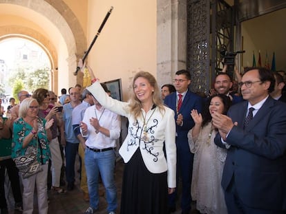 La socialista Amparo Marco, tras ser reelegida alcaldesa de Castellón.