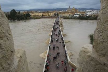 Crecida del río Guadalquivir, a su paso por Córdoba