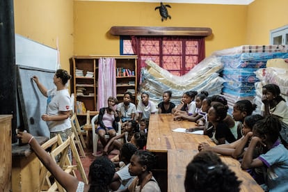 Taller sobre educación sexual en la Residencia de Adolescentes de Tulear (Madagascar).