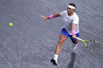 Nadal, durante el partido contra Mannarino en Bercy.