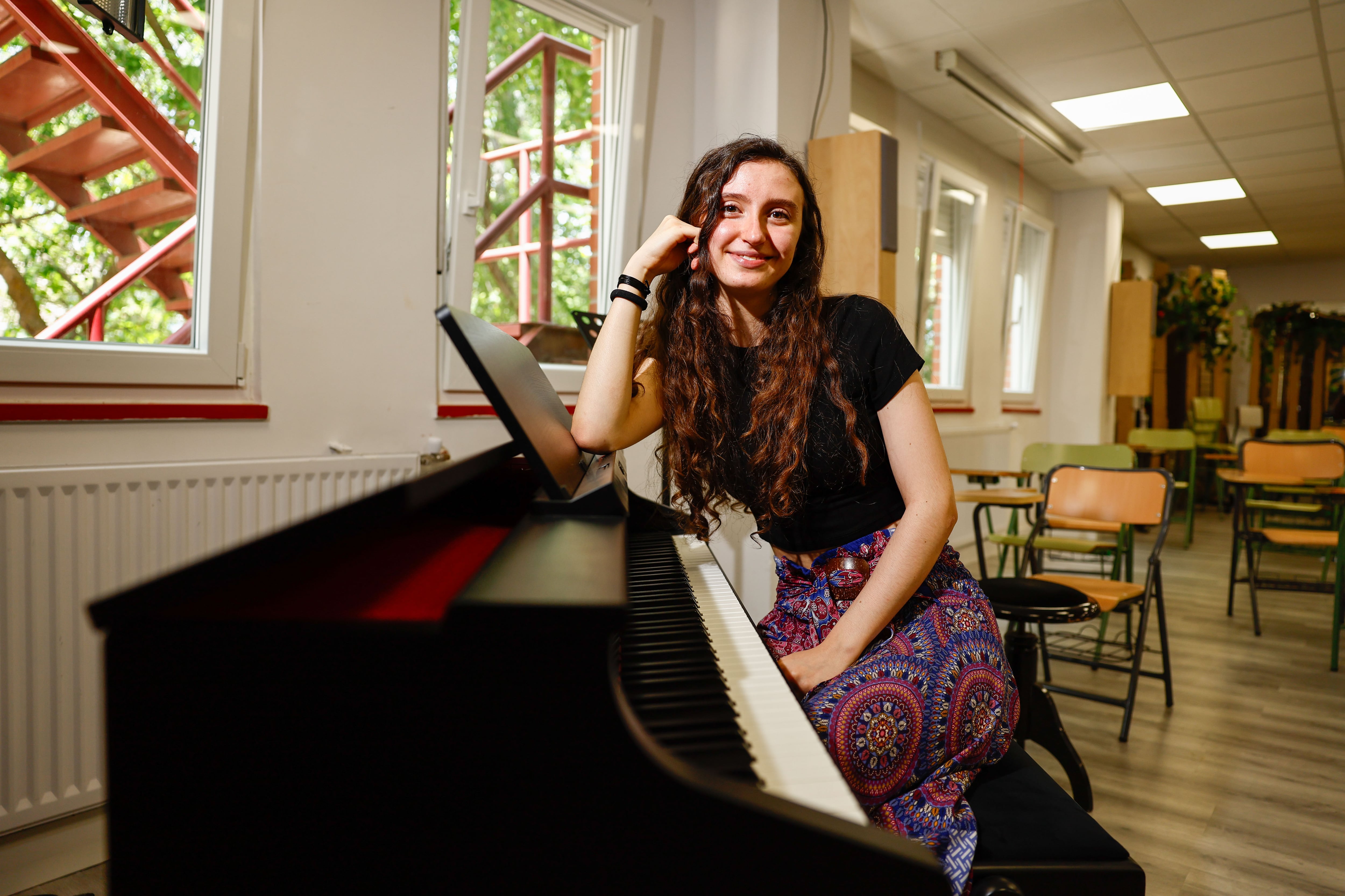 Mariana Sánchez: a la nota más alta de la PAU en Madrid le basta un 5 para su sueño de estudiar un grado de pianista de jazz