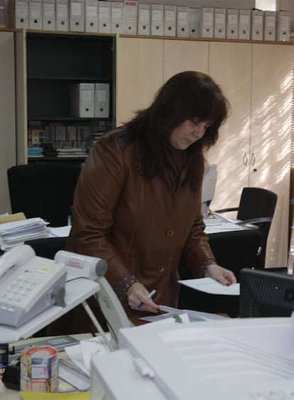 María Jesús Díaz presenta su renuncia en el regisro de Boadilla.