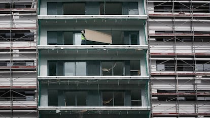 Viviendas en construcción en Barcelona.