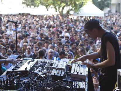 Actuaci&oacute;n de Jacques Greene en el SonarVillage del Festival S&ograve;nar 2012 de Barcelona.