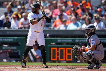 The pitch clock counts down as Pittsburgh Pirates' Carlos Santana (41) waits for a pitch from Houston Astros starting pitcher Jose Urquidy during the first inning of a baseball game in Pittsburgh, Wednesday, April 12, 2023. (AP Photo/Gene J. Puskar)