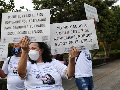 Una protesta de nicaragüenses en el exilio contra el Gobierno de Daniel Ortega, en San José de Costa Rica el pasado 24 de octubre.