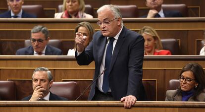 Esteban González Pons, durante su intervención en un pleno en el Congreso de los Diputados, el 13 de diciembre.