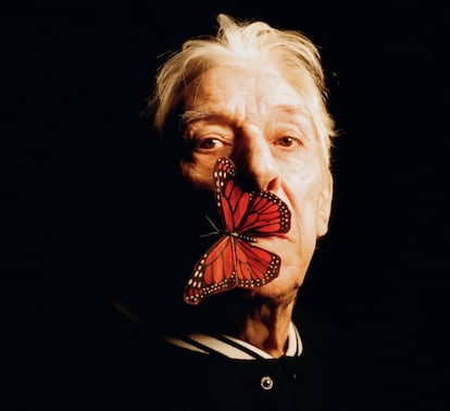 El músico John Cale, cofundador de The Velvet Underground junto a Lou Reed, retratado en Los Ángeles a finales de diciembre de 2022.