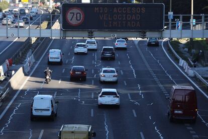 Restricciones de velocidad en la M-30 por alta contaminación.