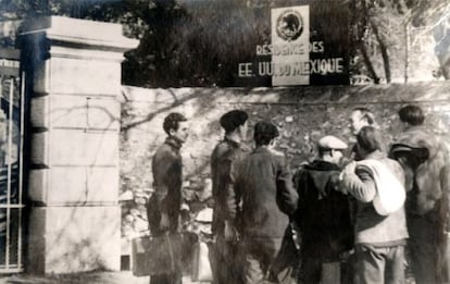 Entrada del castillo de Reynard, en Francia, que acogi&oacute; a 850 hombres.