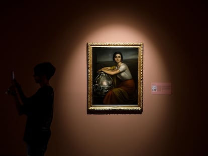 Una de las obras expuestas en 'El sentimiento místico. Julio Romero de Torres', en Sevilla.