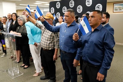 Former political prisoners from Nicaragua during a press conference in Miami-Dade, Florida, in 2023.