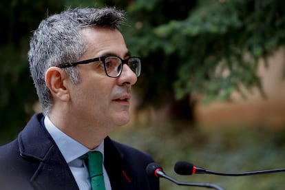 El ministro de la Presidencia, Justicia y Relaciones con las Cortes, Félix Bolaños, este miércoles en Madrid en declaraciones a los medios de comunicación.