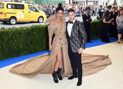Priyanka Chopra y Nick Jonas Reportedly en la gala del Metropolitan Museum of Art de Nueva York el 1 de mayo de 2017.
