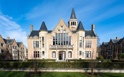 Fundación Deutsch de la Meurthe, la primera de las residencias construidas en la Cité Internationale Universitaire de París. 