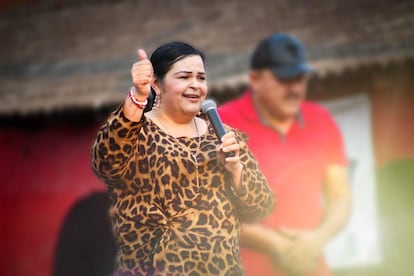 La alcaldesa de Tepalcatepec, Martha Laura Mendoza, fue asesinada tras un ataque armado este martes.