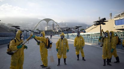 Fumigação para combater o Zika vírus no Sambódromo do Rio de Janeiro.