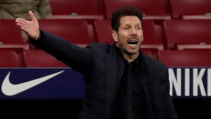 Simeone, en el partido ante el Barcelona en el Wanda Metropolitano.