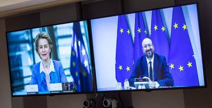 El presidente del Consejo Europeo, Charles Michel, y la presidenta de la Comisión Europea, Ursula von der Leyen, durante la teleconferencia con el presidente del Parlamento Europeo, David Sassoli, y el primer ministro británico, Boris Johnson.