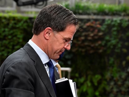 El primer ministro holandés, Mark Rutte, llega a la cumbre de Bruselas.