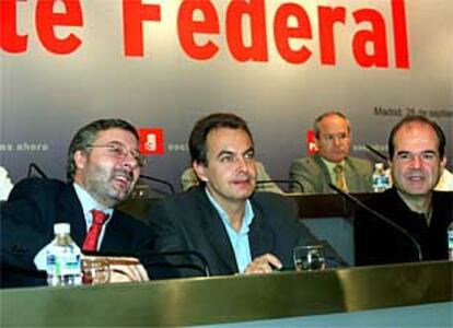 José Blanco, José Luis Rodríguez Zapatero y Manuel Chaves, en la reunión del Comité Federal.