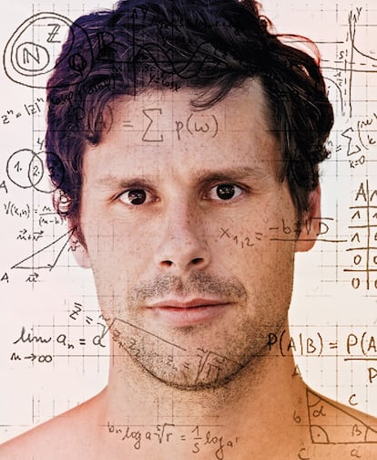 Madrileño. 31 años. Profesor en la Universidad de Cantabria.En septiembre, la Real Sociedad Matemática le concedió el Premio José Luis Rubio de Francia para jóvenes matemáticos por resolver el problema 17 de la famosa lista de Smale -el científico estadounidense Stephen Smale enunció los 18 principales enigmas matemáticos a resolver en el siglo XXI-. Con España se muestra muy crítico: "Hay una precariedad terrible, cuando se investiga con treinta y pico años y ni siquiera tienes Seguridad Social".