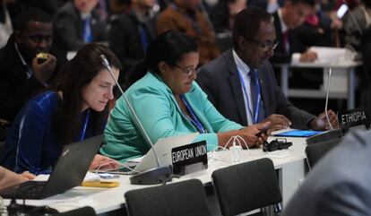 Participantes en las negociaciones de la COP25, ayer en Ifema.