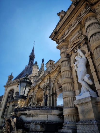 Detalle del exterior del castillo de Chantilly.