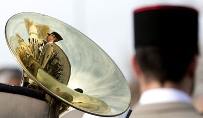 Ceremonia de homenaje a los indios que murieron durante la Primera Guerra Mundial, en Neuve Chapelle (Francia).