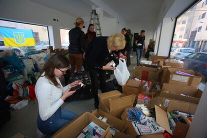 Sede la asociación From Heart to Heart en Torrevieja, que recoge ayuda a los refugiados de Ucrania.