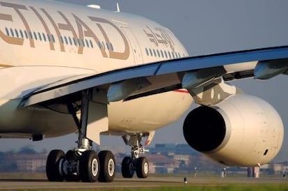 Una avión de la aerolínea Etihad del modelo A-330