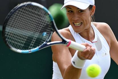 Muguruza, durante su partido contra Cirstea en Wimbledon.